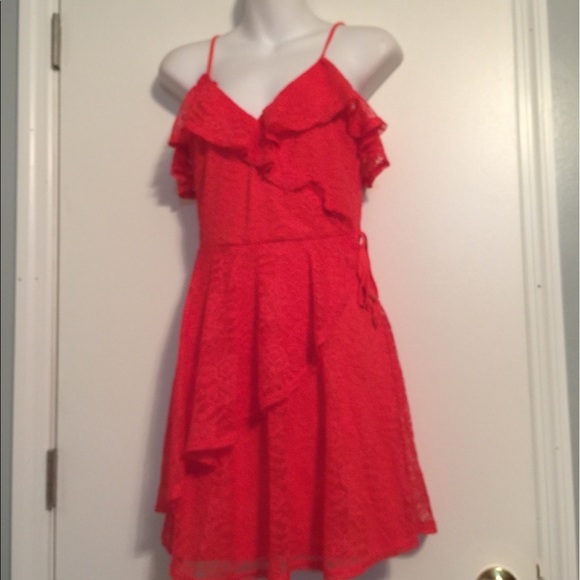 Love Fire Wrap Cold Shoulder Lace Dress - Picture 2 of 3